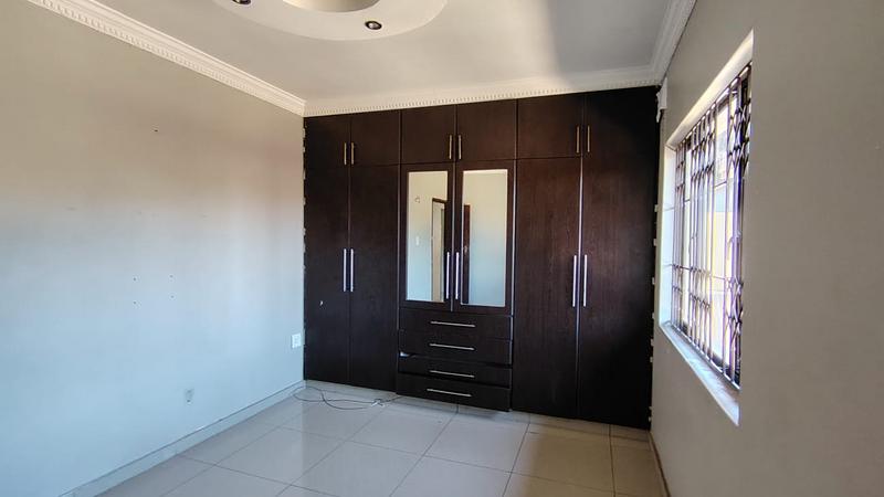 To Let 3 Bedroom Property for Rent in Malvern KwaZulu-Natal