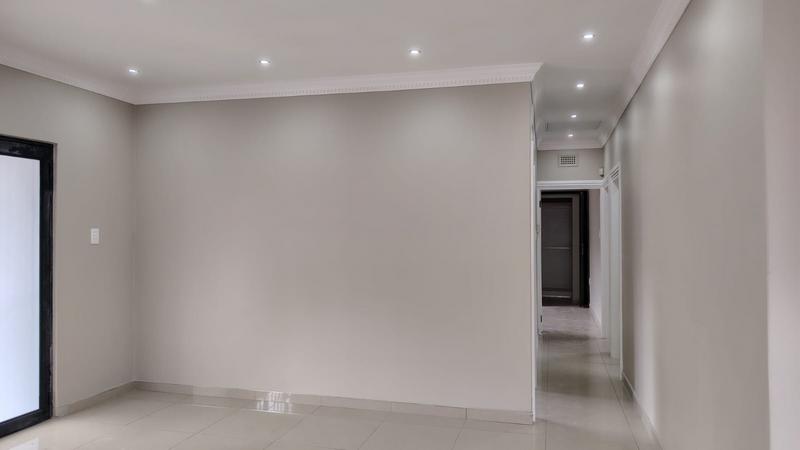 To Let 3 Bedroom Property for Rent in Malvern KwaZulu-Natal
