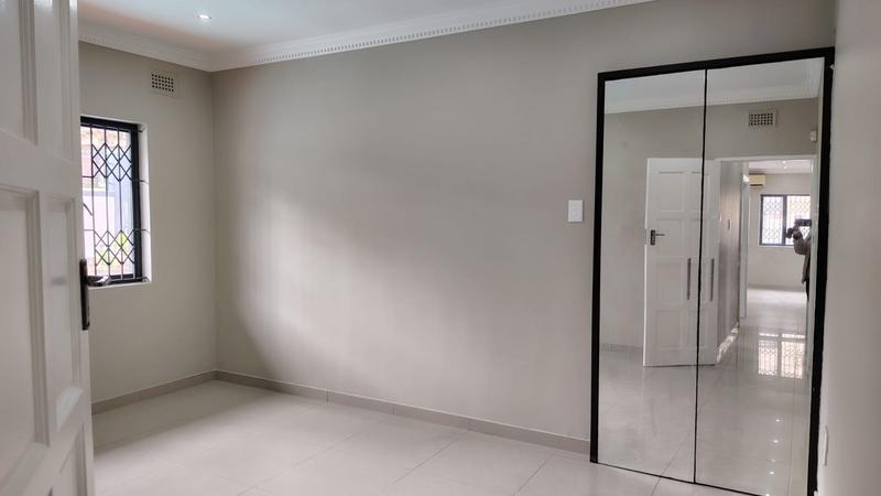 To Let 3 Bedroom Property for Rent in Malvern KwaZulu-Natal