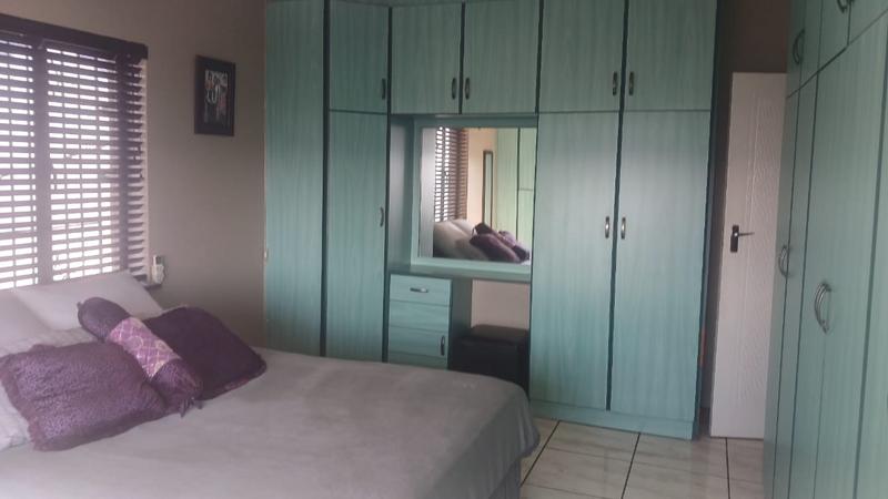 4 Bedroom Property for Sale in Shallcross KwaZulu-Natal