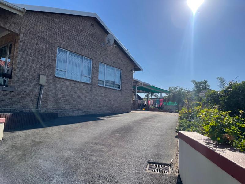 5 Bedroom Property for Sale in Buffels Bosch KwaZulu-Natal