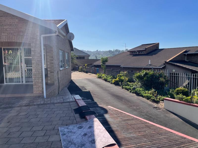 5 Bedroom Property for Sale in Buffels Bosch KwaZulu-Natal