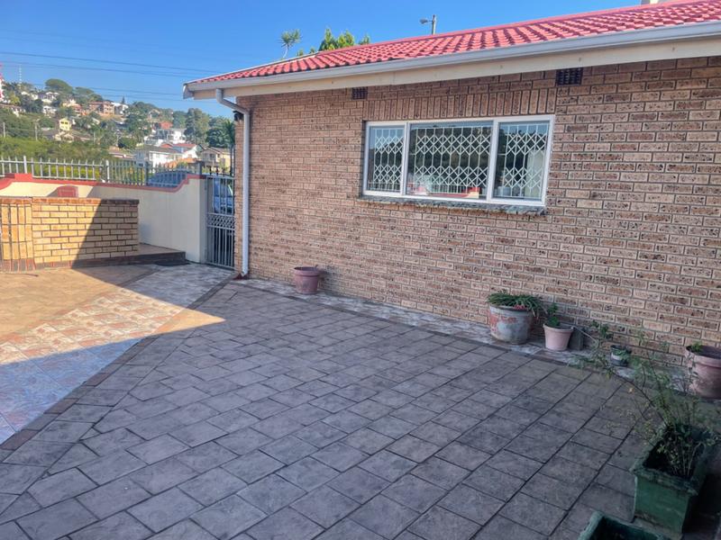 5 Bedroom Property for Sale in Buffels Bosch KwaZulu-Natal