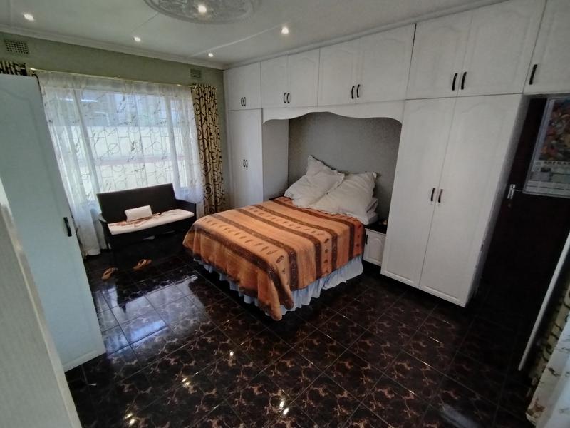 5 Bedroom Property for Sale in Buffels Bosch KwaZulu-Natal