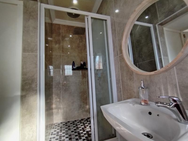 5 Bedroom Property for Sale in Buffels Bosch KwaZulu-Natal