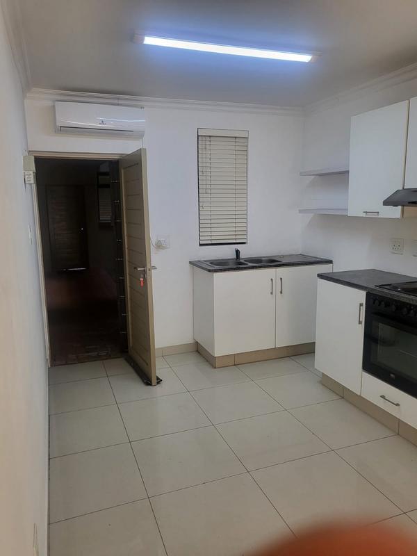 2 Bedroom Property for Sale in Umhlanga KwaZulu-Natal