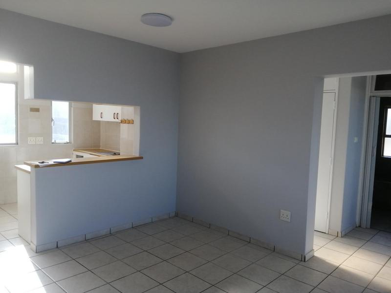 To Let 2 Bedroom Property for Rent in Amanzimtoti KwaZulu-Natal