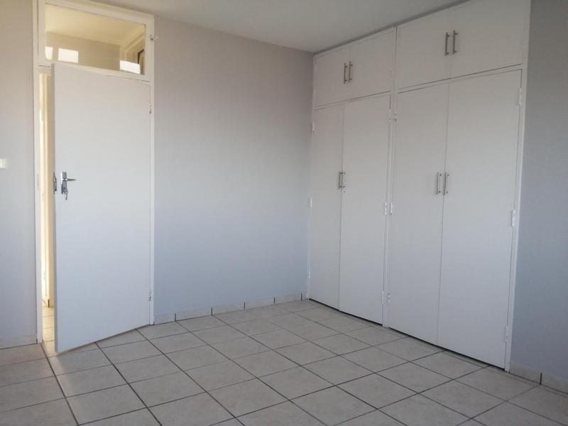 To Let 2 Bedroom Property for Rent in Amanzimtoti KwaZulu-Natal
