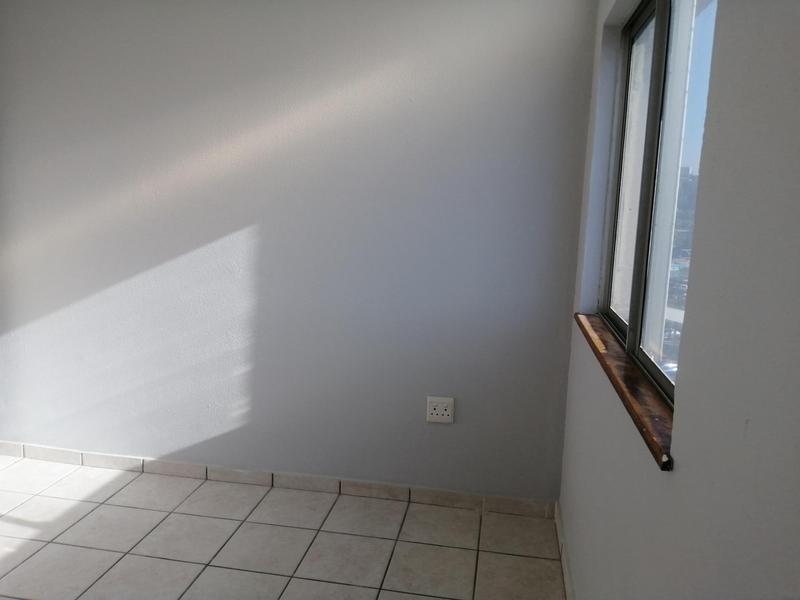 To Let 2 Bedroom Property for Rent in Amanzimtoti KwaZulu-Natal
