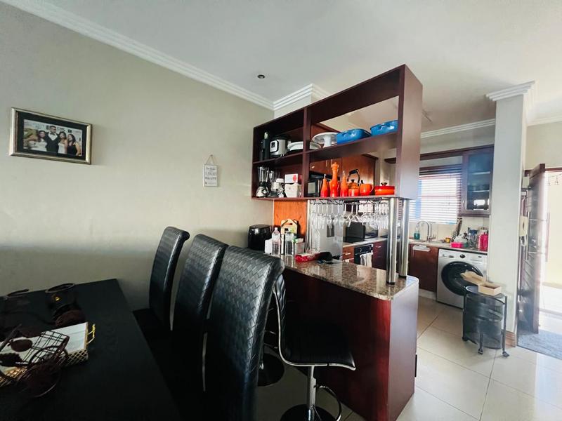 To Let 2 Bedroom Property for Rent in Umhlanga Ridge KwaZulu-Natal