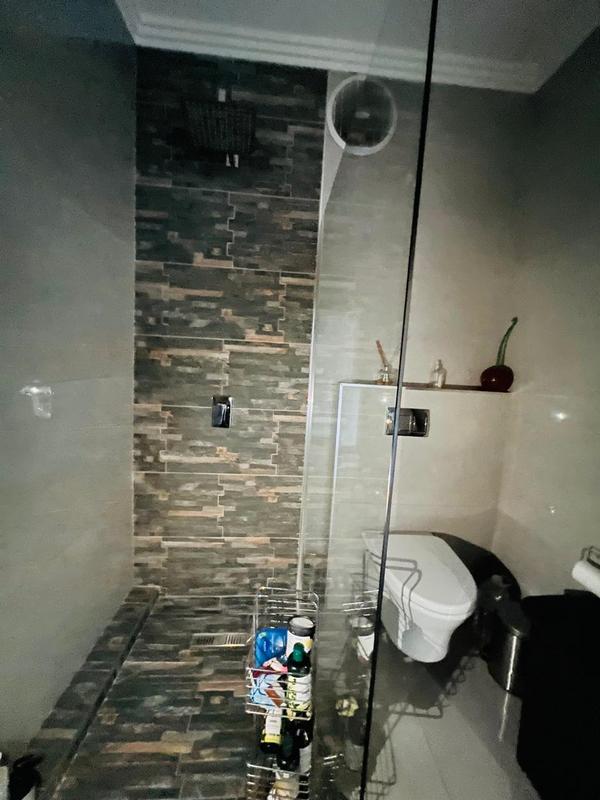 To Let 2 Bedroom Property for Rent in Umhlanga Ridge KwaZulu-Natal
