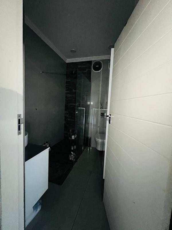 To Let 2 Bedroom Property for Rent in Umhlanga Ridge KwaZulu-Natal