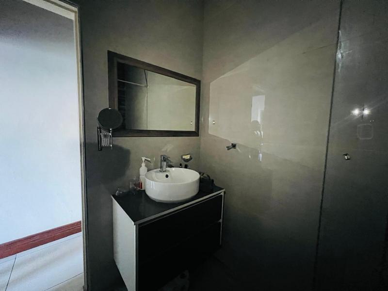 To Let 2 Bedroom Property for Rent in Umhlanga Ridge KwaZulu-Natal