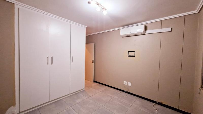 2 Bedroom Property for Sale in Sherwood KwaZulu-Natal