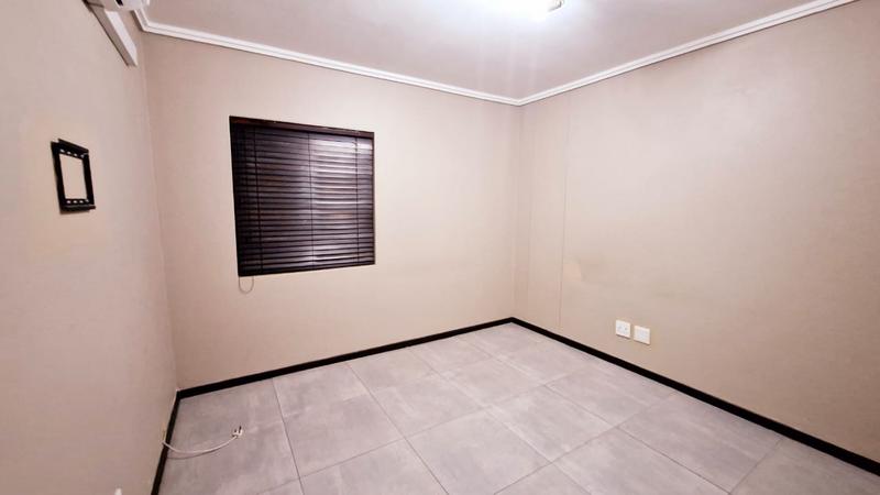 2 Bedroom Property for Sale in Sherwood KwaZulu-Natal