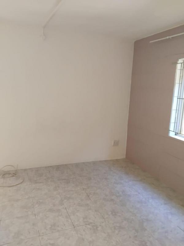 To Let 1 Bedroom Property for Rent in Mount Vernon KwaZulu-Natal