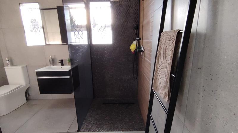 3 Bedroom Property for Sale in Sea View KwaZulu-Natal