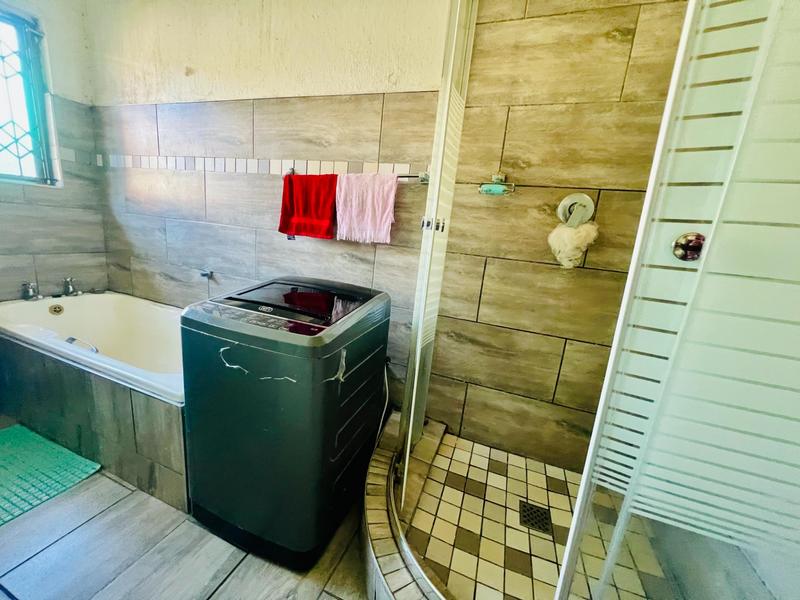 3 Bedroom Property for Sale in Ntuzuma KwaZulu-Natal