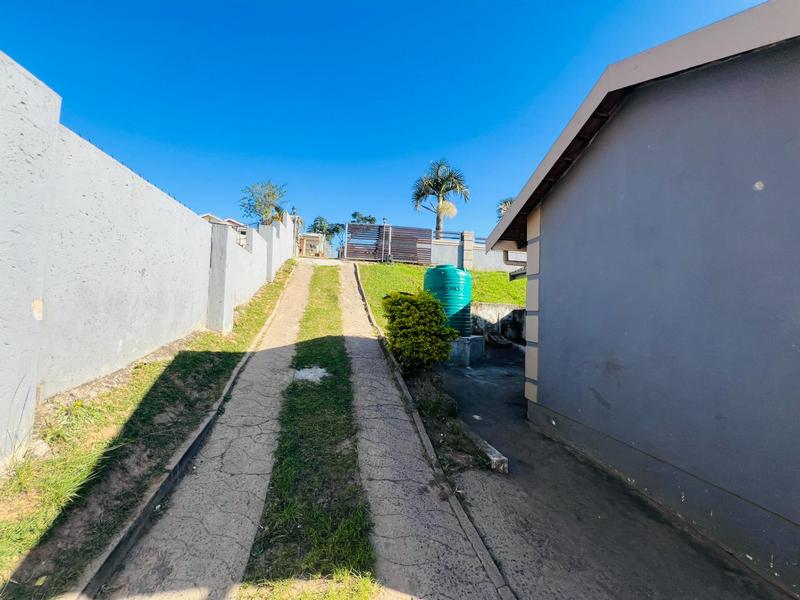 3 Bedroom Property for Sale in Ntuzuma KwaZulu-Natal