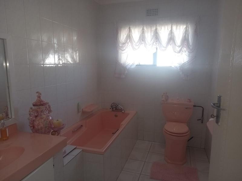 4 Bedroom Property for Sale in Shallcross KwaZulu-Natal