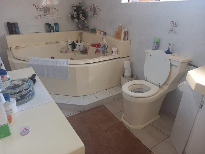 4 Bedroom Property for Sale in Shallcross KwaZulu-Natal