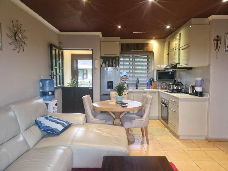 2 Bedroom Property for Sale in Bellair KwaZulu-Natal