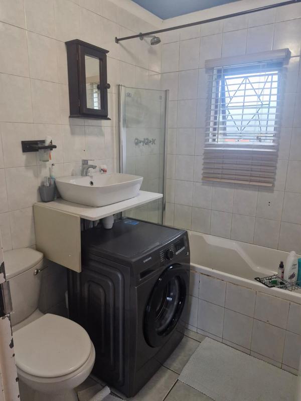 2 Bedroom Property for Sale in Bellair KwaZulu-Natal