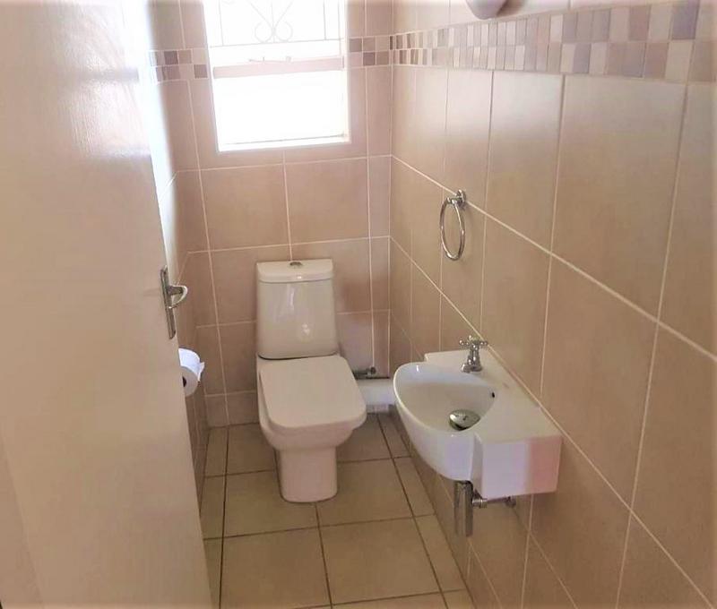 To Let 1 Bedroom Property for Rent in North Beach KwaZulu-Natal