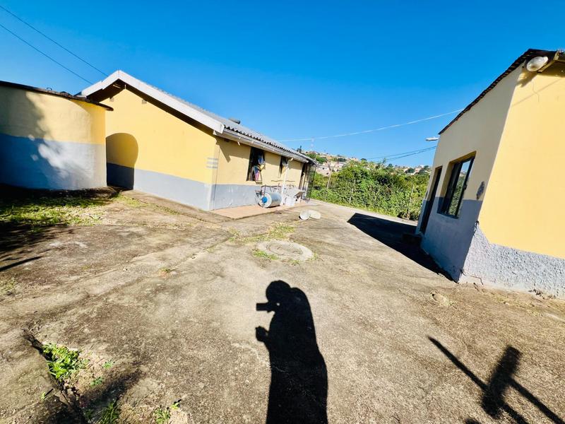 2 Bedroom Property for Sale in Ntuzuma KwaZulu-Natal