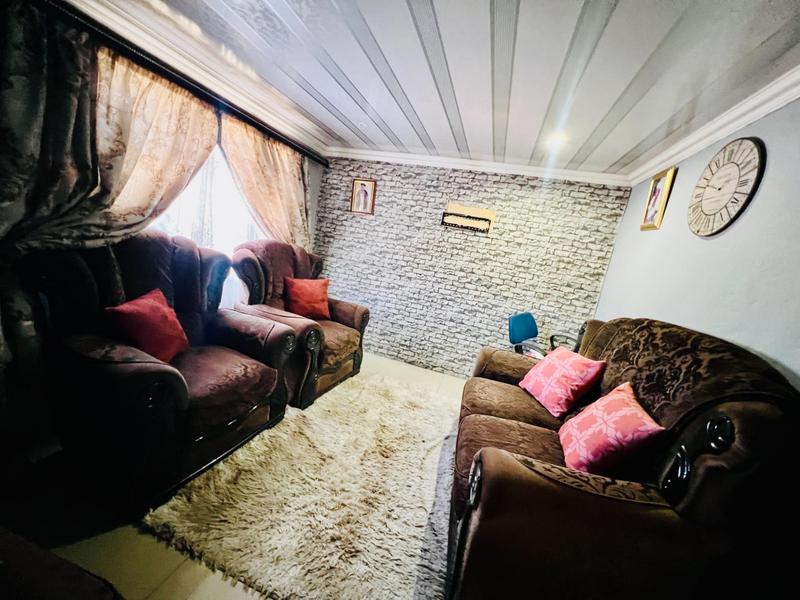 2 Bedroom Property for Sale in Ntuzuma KwaZulu-Natal
