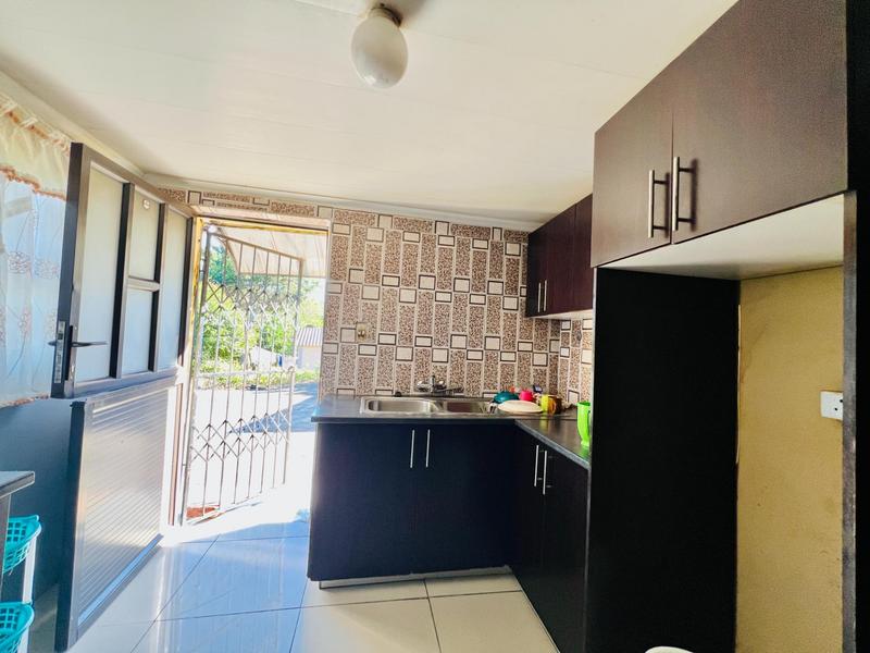 2 Bedroom Property for Sale in Ntuzuma KwaZulu-Natal