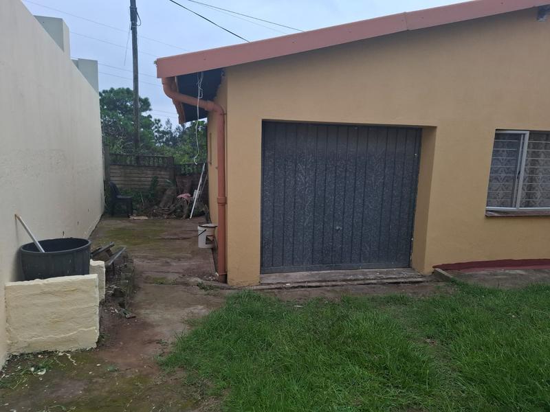 4 Bedroom Property for Sale in Havenside KwaZulu-Natal