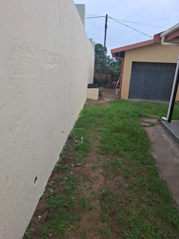 4 Bedroom Property for Sale in Havenside KwaZulu-Natal