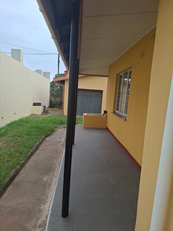 4 Bedroom Property for Sale in Havenside KwaZulu-Natal