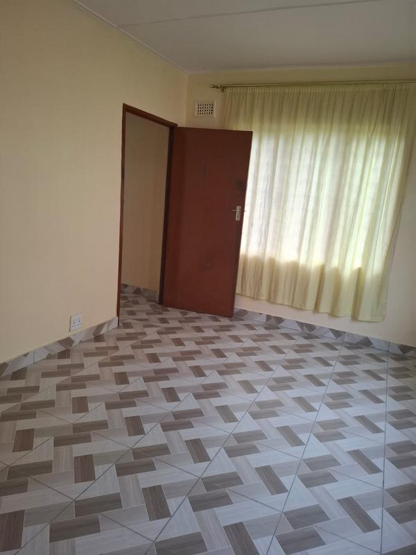 4 Bedroom Property for Sale in Havenside KwaZulu-Natal