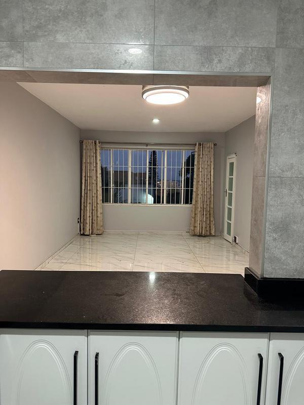 1 Bedroom Property for Sale in Glenwood KwaZulu-Natal
