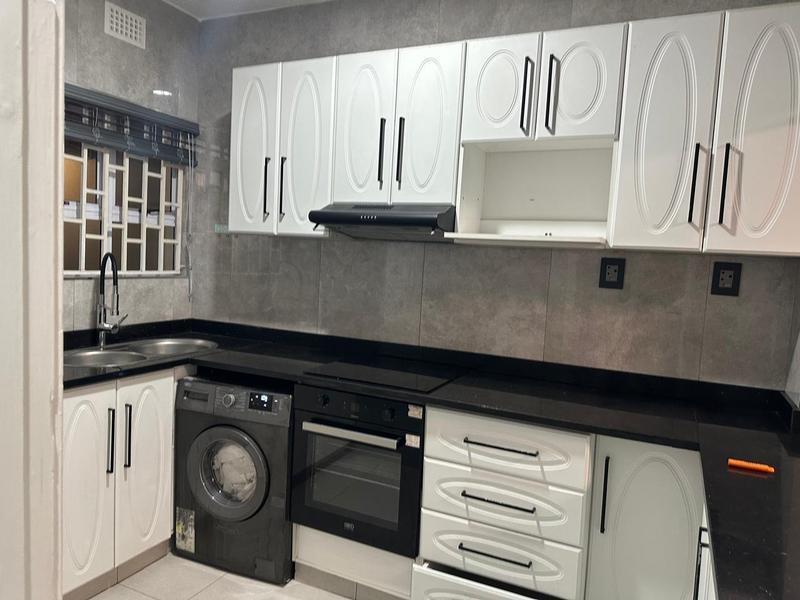 1 Bedroom Property for Sale in Glenwood KwaZulu-Natal