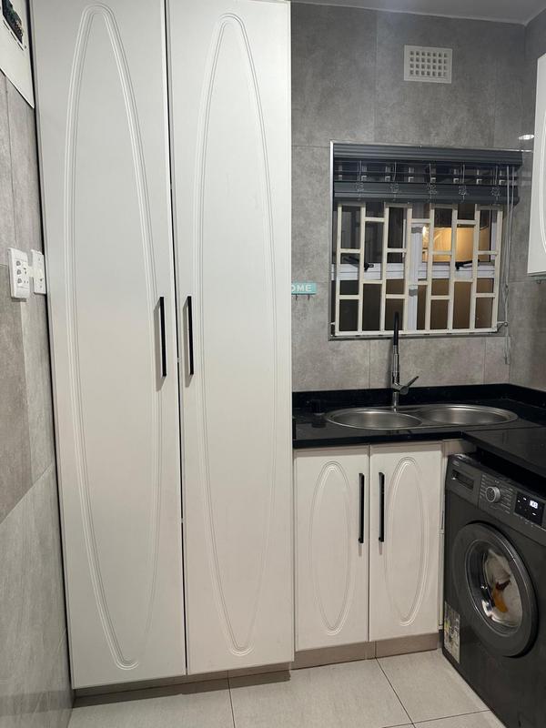 1 Bedroom Property for Sale in Glenwood KwaZulu-Natal