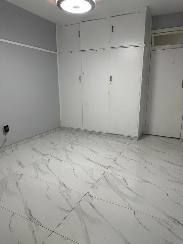 1 Bedroom Property for Sale in Glenwood KwaZulu-Natal