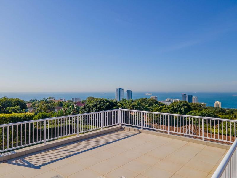 To Let 5 Bedroom Property for Rent in Umhlanga Rocks KwaZulu-Natal