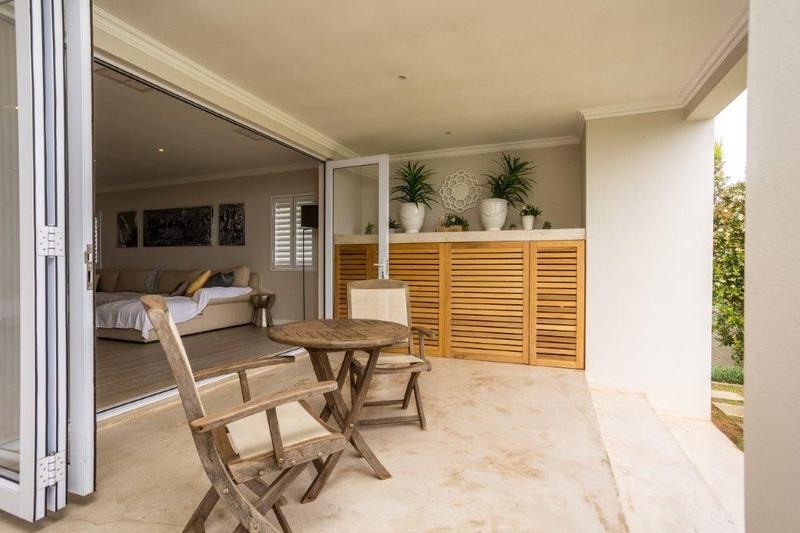 To Let 5 Bedroom Property for Rent in Umhlanga Rocks KwaZulu-Natal