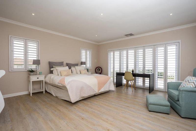 To Let 5 Bedroom Property for Rent in Umhlanga Rocks KwaZulu-Natal