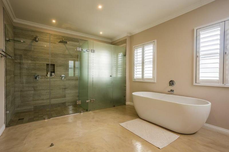 To Let 5 Bedroom Property for Rent in Umhlanga Rocks KwaZulu-Natal