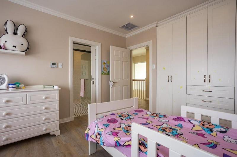 To Let 5 Bedroom Property for Rent in Umhlanga Rocks KwaZulu-Natal