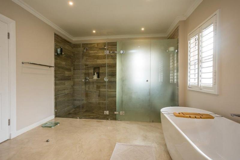 To Let 5 Bedroom Property for Rent in Umhlanga Rocks KwaZulu-Natal
