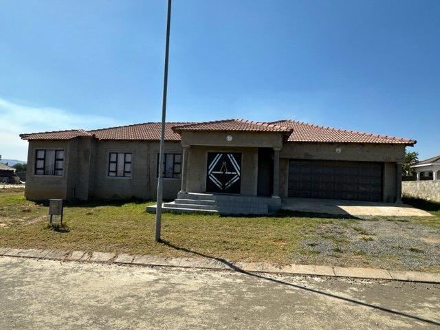 To Let 4 Bedroom Property for Rent in Vryheid KwaZulu-Natal