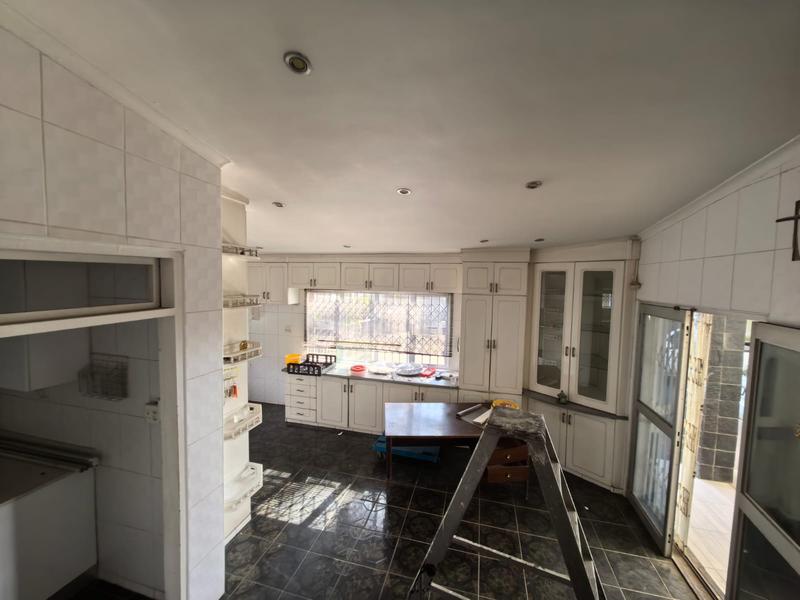 To Let 1 Bedroom Property for Rent in Kwamashu KwaZulu-Natal