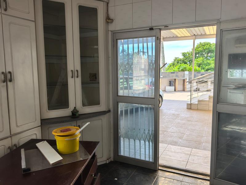 To Let 1 Bedroom Property for Rent in Kwamashu KwaZulu-Natal