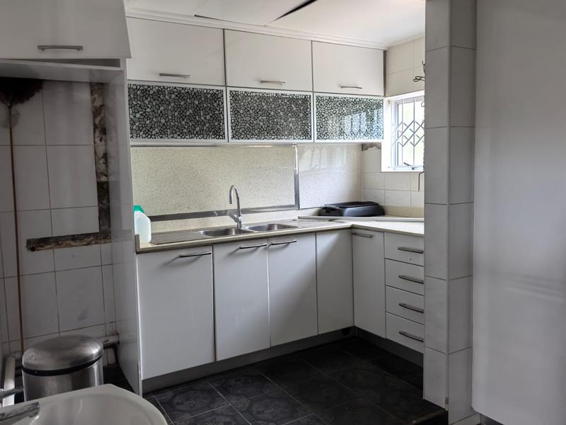 To Let 1 Bedroom Property for Rent in Kwamashu KwaZulu-Natal