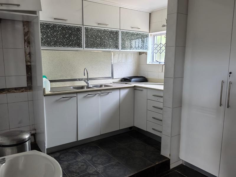 To Let 1 Bedroom Property for Rent in Kwamashu KwaZulu-Natal
